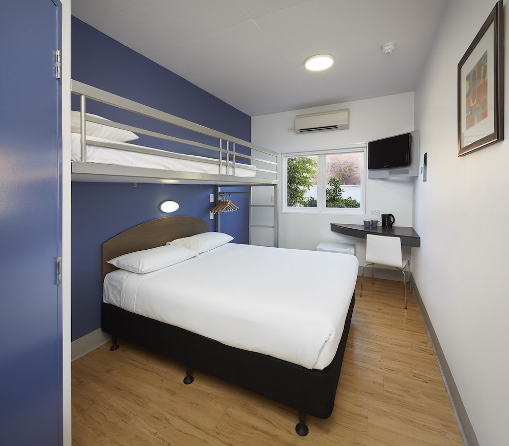 IBIS BUDGET PERTH AIRPORT 22/63