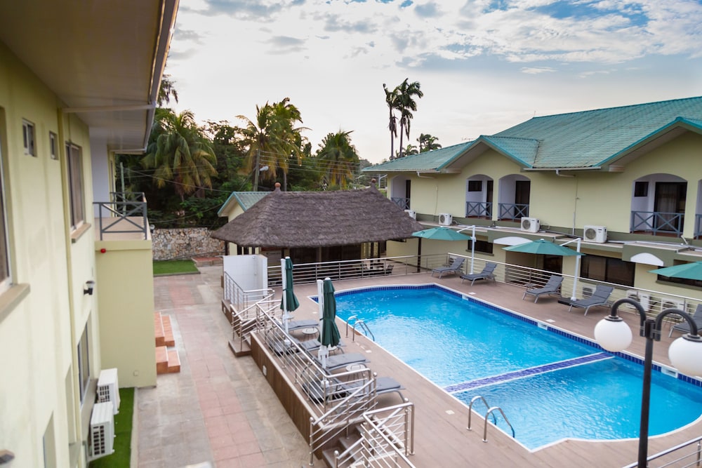 Sunlodge Hotel 47/51