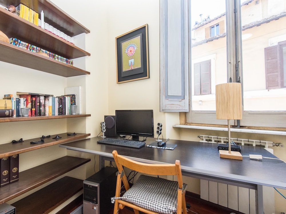 RSH Piazza Navona Charming Apartment 2 12/22