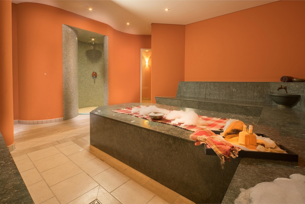 Best Western Premier Castanea Resort Hotel 26/48