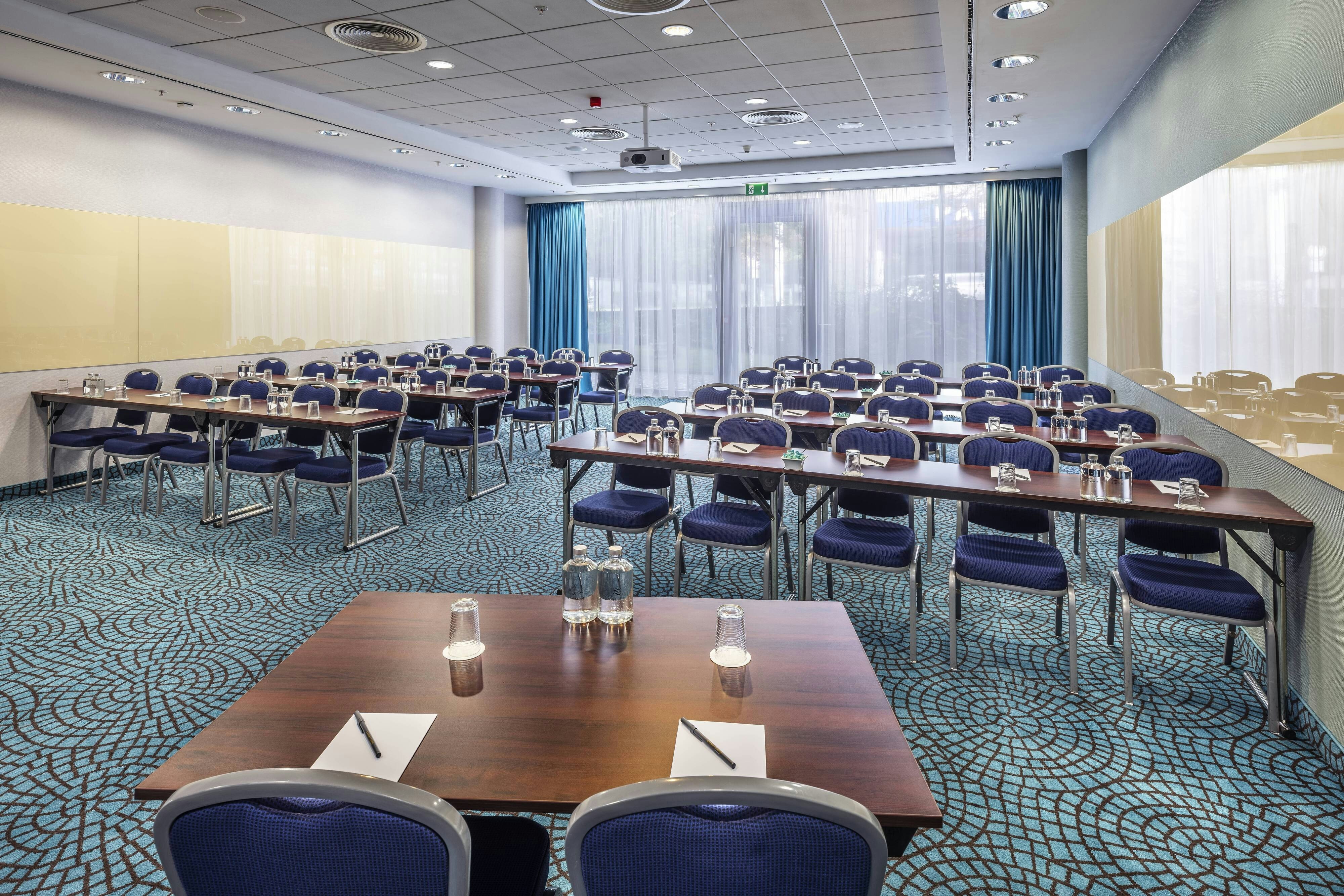 Courtyard By Marriott Prague City 47/54