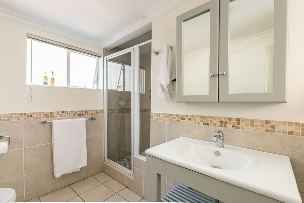 Emmarentia Guest House 42/47