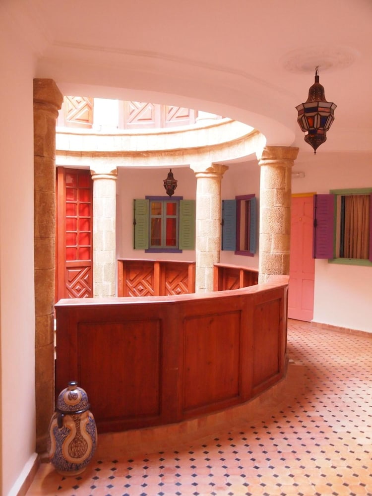 Riad Al Khansaa 3/70