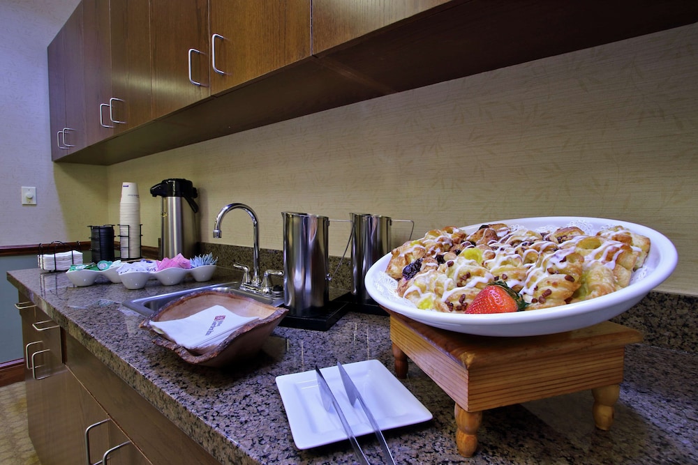 Hilton Garden Inn Miami Airport West 44/64
