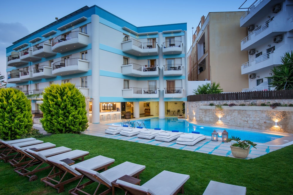 Anesis Blue Boutique Hotel 34/39