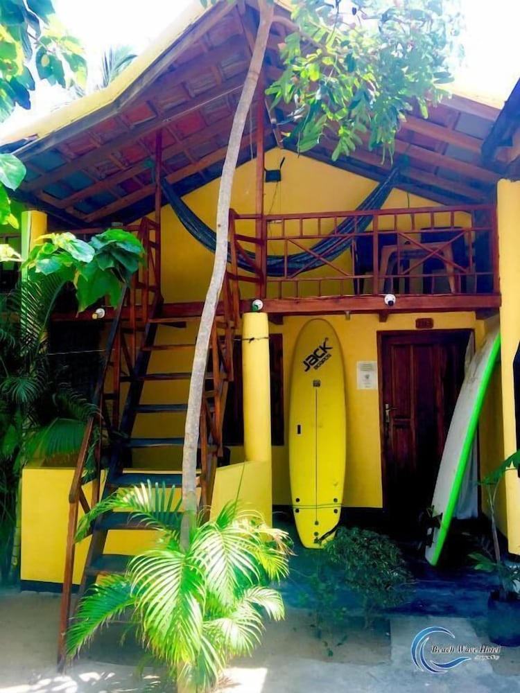 Beach Wave Hotel 3/43