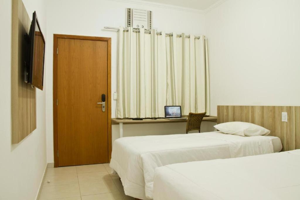 EDEN PARK HOTEL 13/38