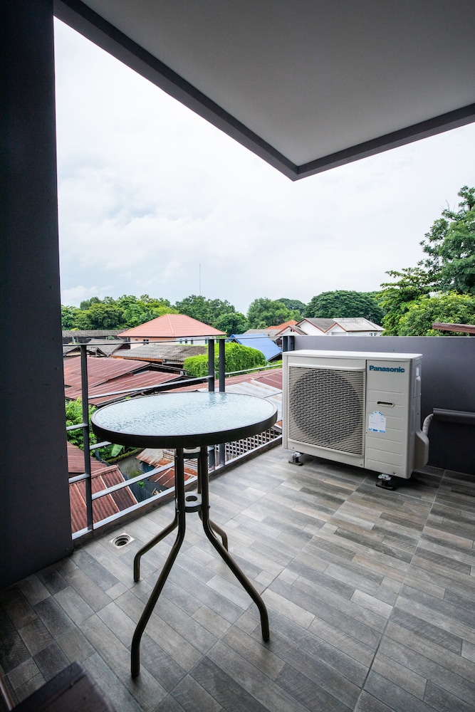 Jira Boutique Residence 43/50