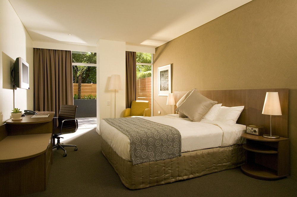 Mercure Sydney St Leonards 30/76