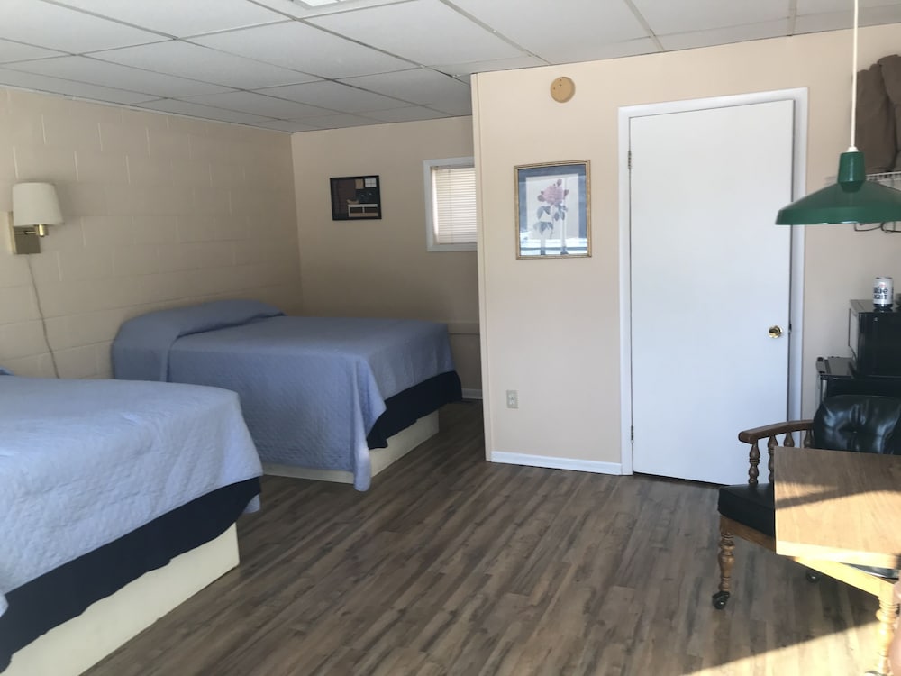 Riverview Inn 10/25