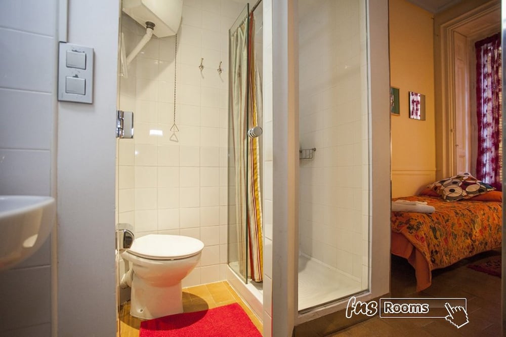 Hostal La Fontana 57/65