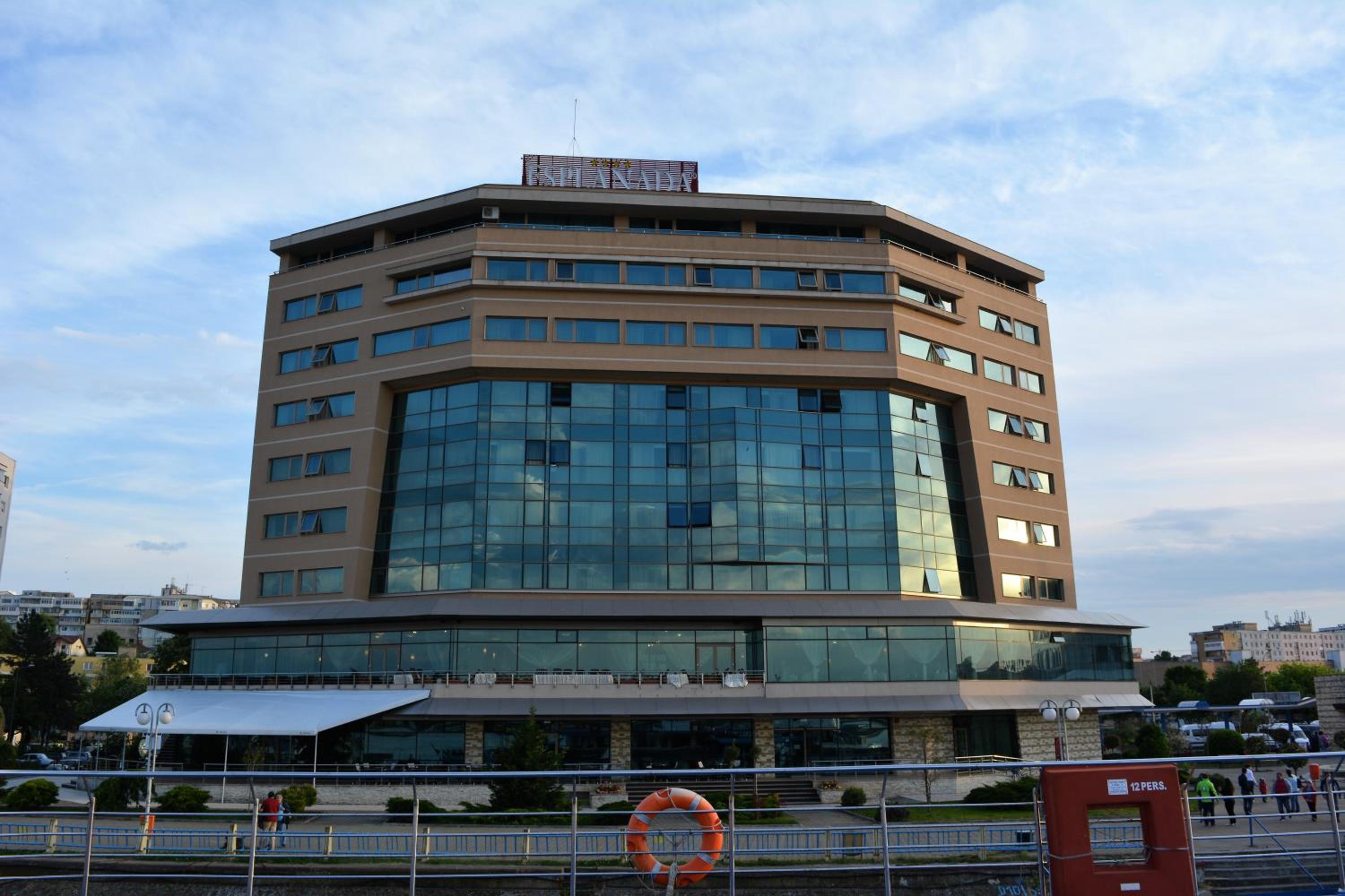 Esplanada Hotel 1/50