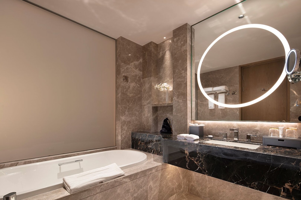 Howard Johnson by Wyndham Jimei Lake Plaza Xiamen 49/51