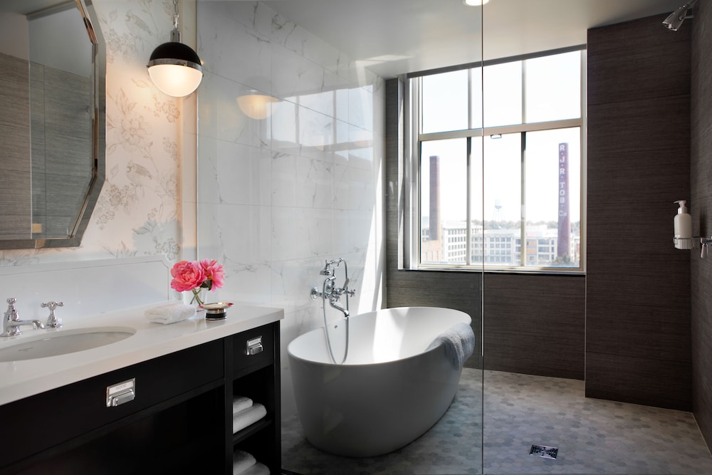 Kimpton Cardinal Hotel 12/84