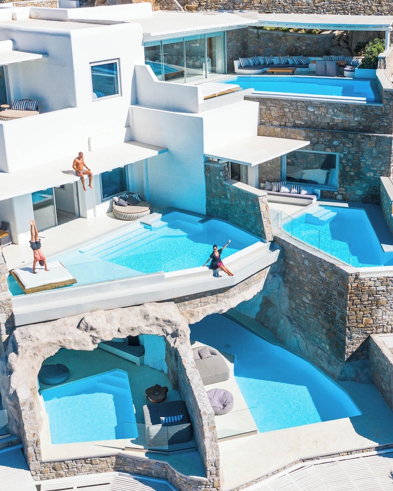 Cavo Tagoo Mykonos 35/50