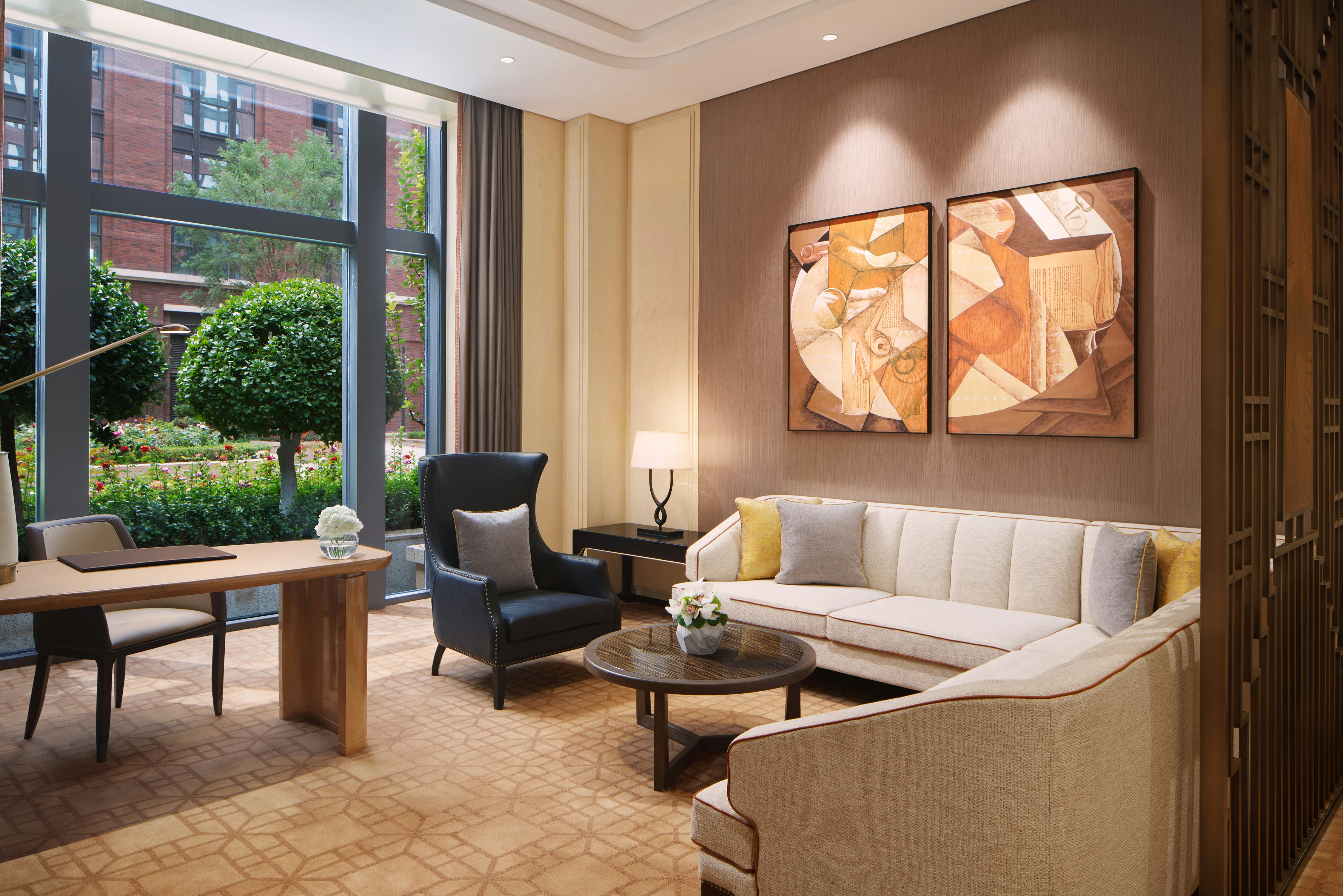 Deluxe, Suite, King Bed