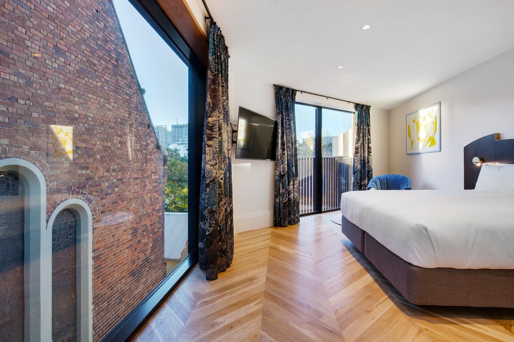 URBAN, LUXURY, KING BED