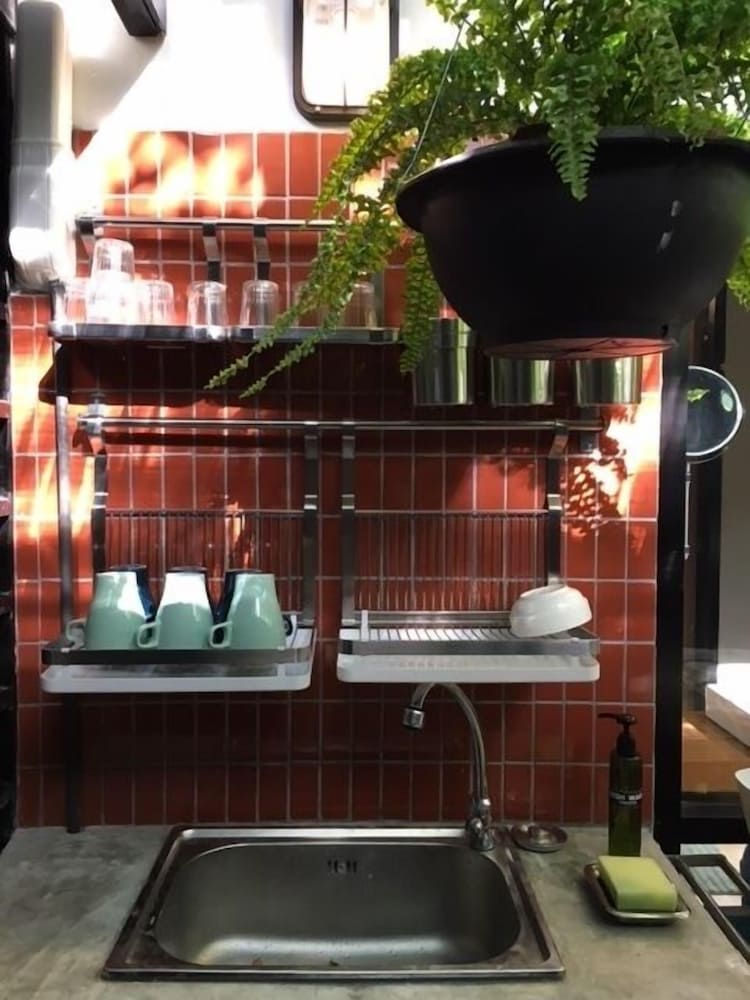 MONOMER HOSTEL BANGKOK 7/50