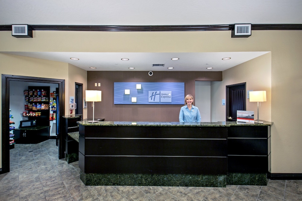 Holiday Inn Express Hotel And Suites Green Bay East 5/64