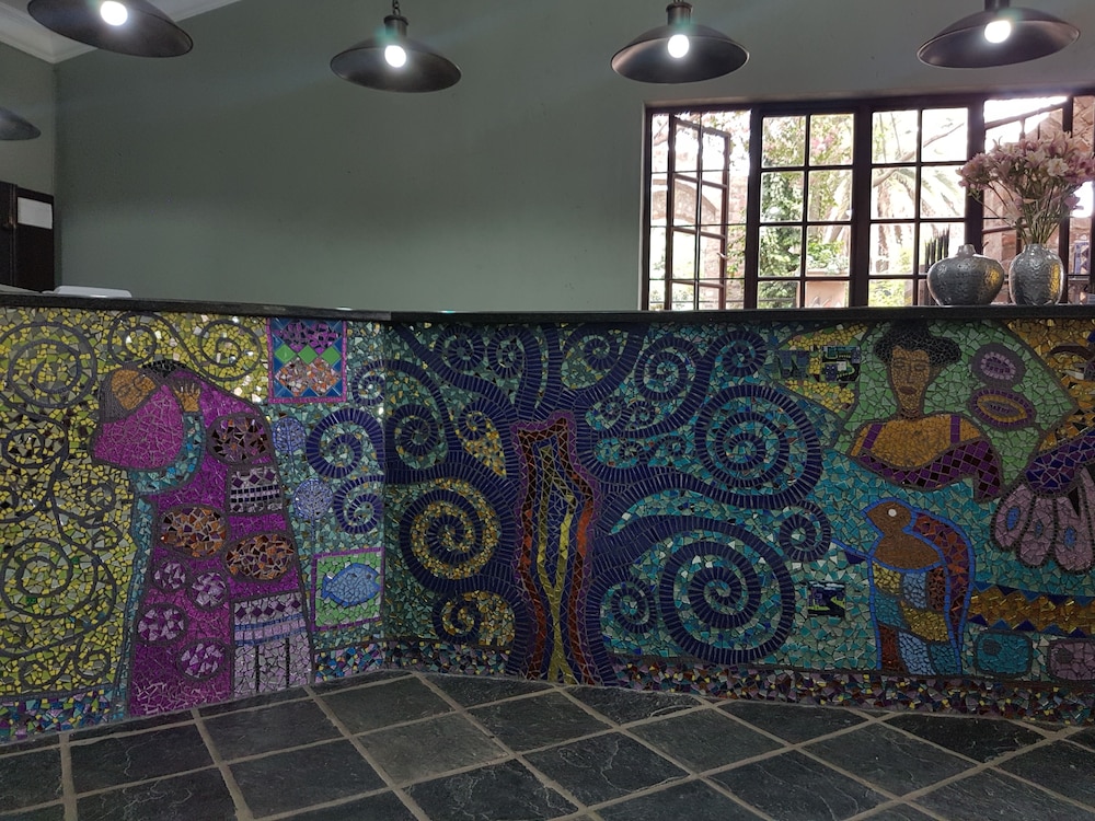 Izimbali Lodge 5/21