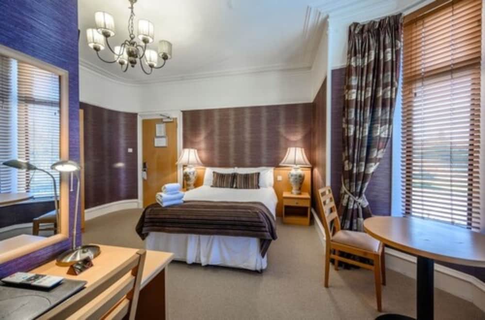 STANDARD, DOUBLE BED