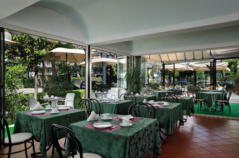 HOTEL SUISSE 29/41