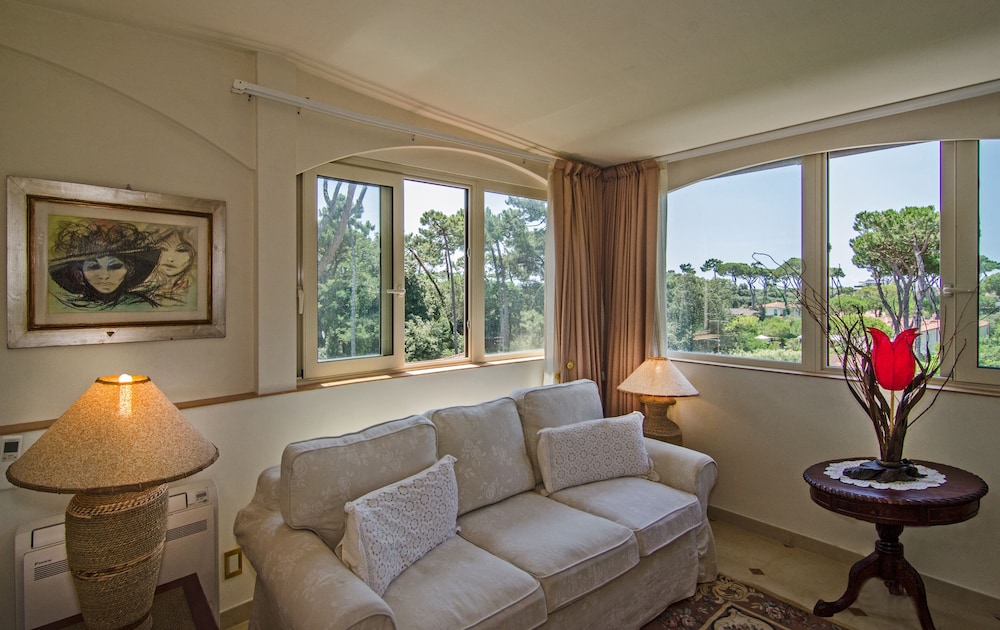 Hotel Kyrton 25/50