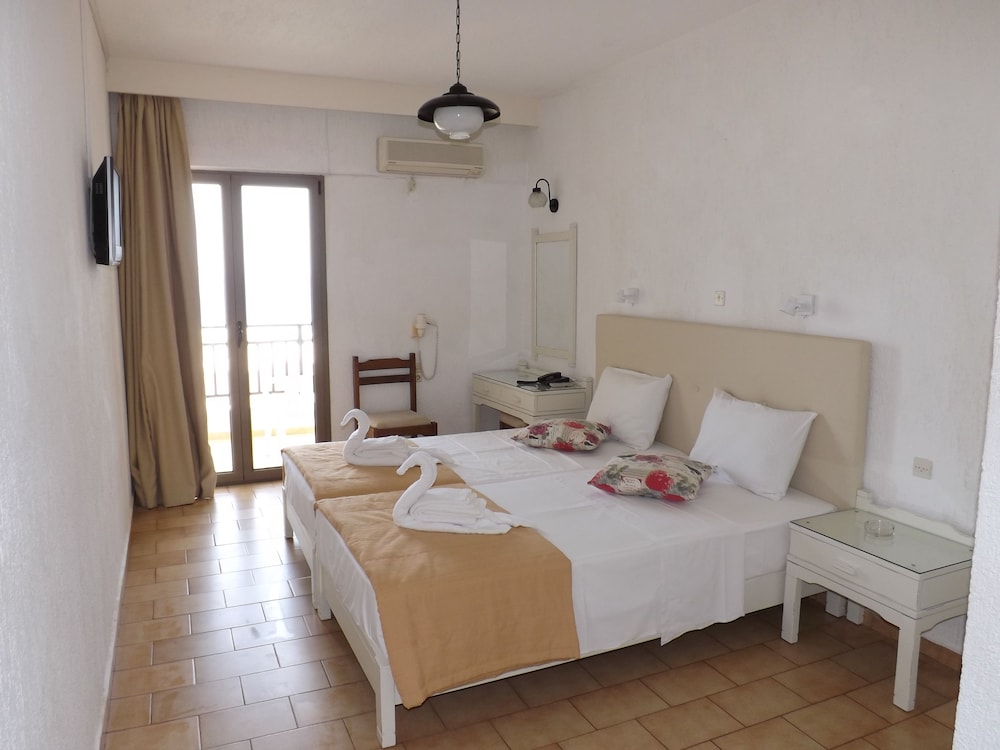 Dimitra Hotel 5/42