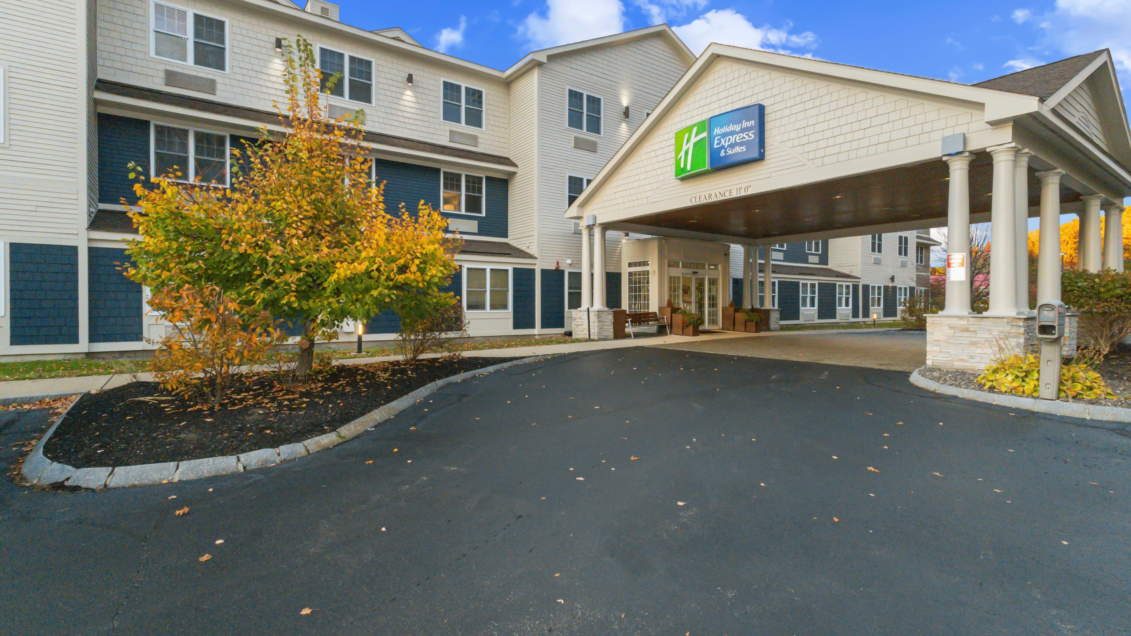 Holiday Inn Express Hotel Suites Hampton South Seabrook 74/78