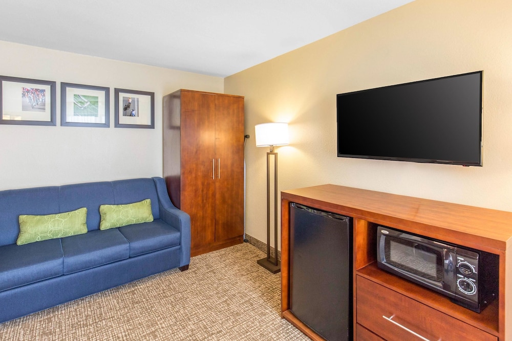 Comfort Inn Wichita Falls North 27/46
