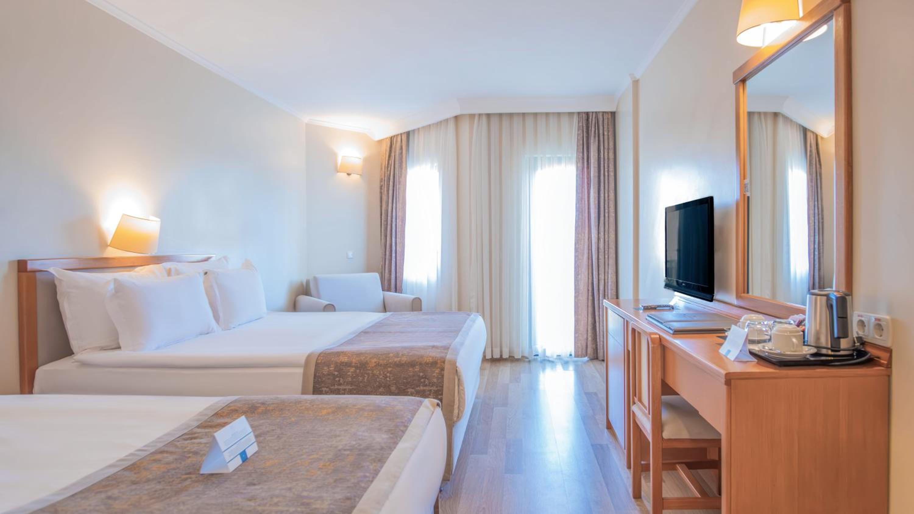 Room, Double Bed, Garden View