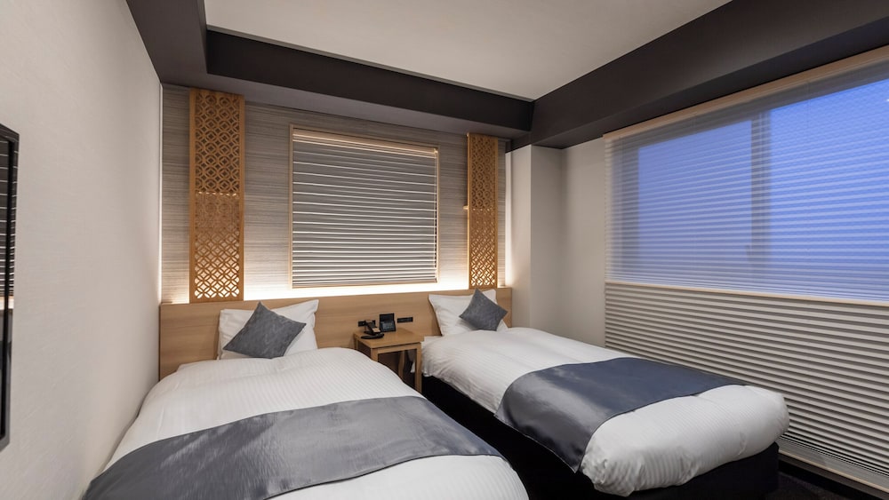 SUPERIOR, TWIN BEDS