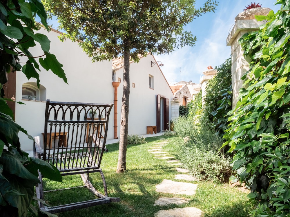 Borgo San Gaetano 41/50