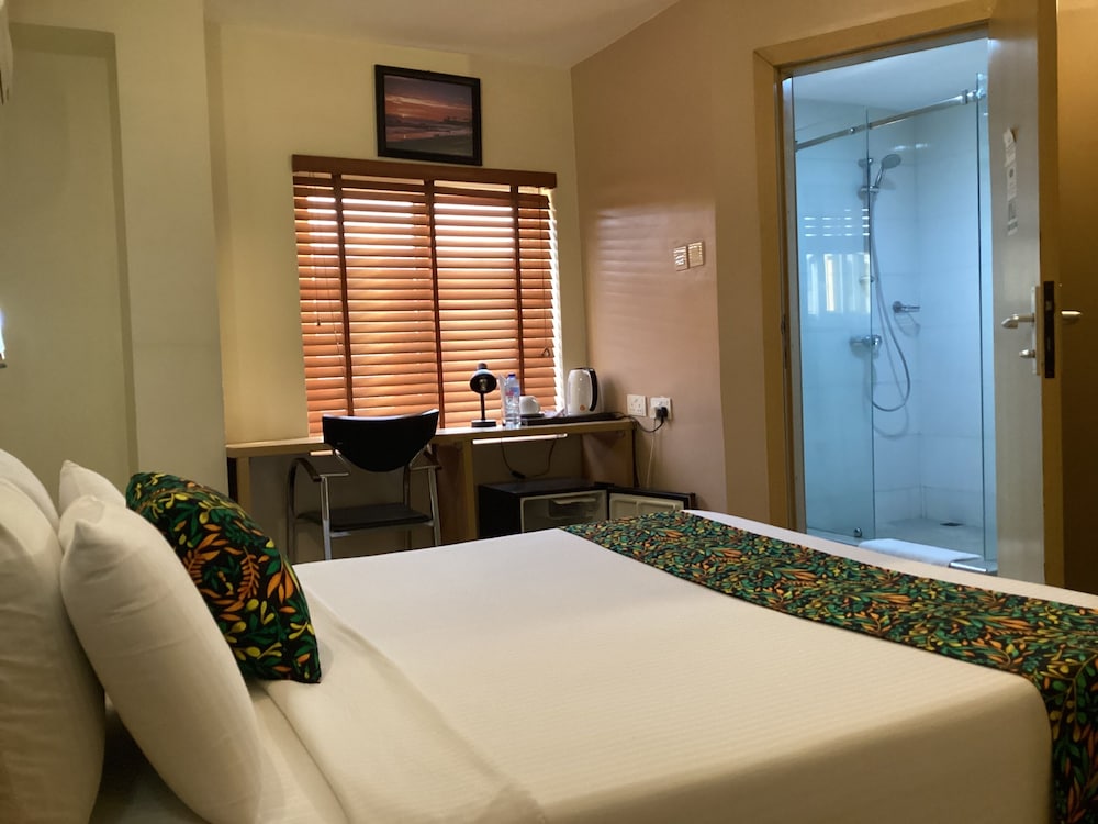 Adis Hotels Ibadan 7/32