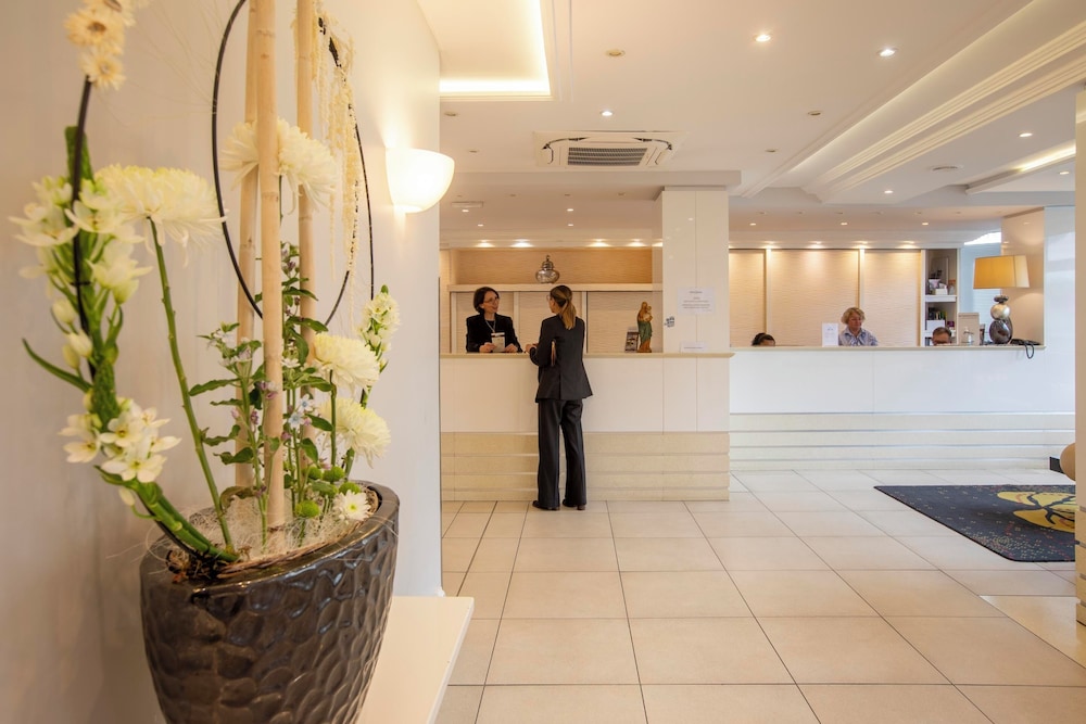 Hotel Paradis De Lourdes 12/62