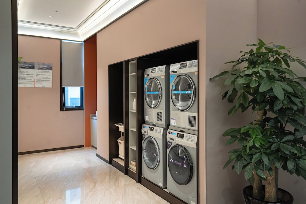 Mercure Hangzhou Linping 43/67