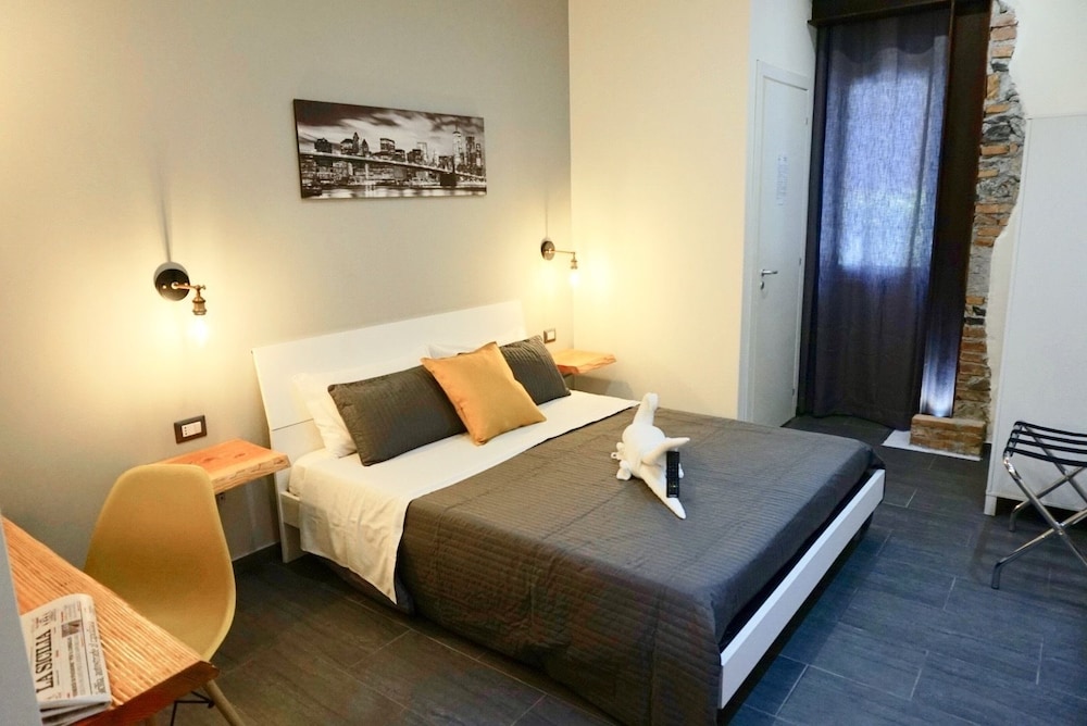 ROOM, DOUBLE BED, PATIO, GROUND FLOOR