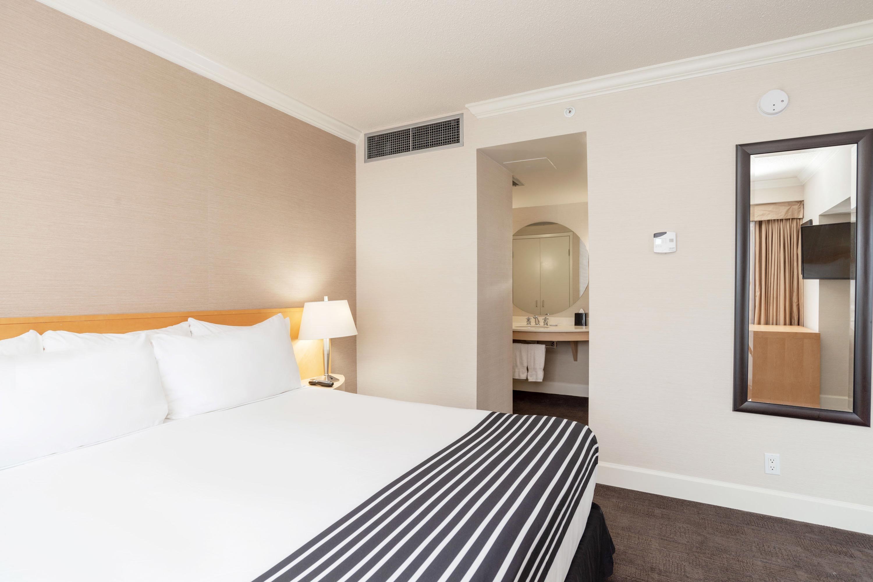 Sandman Signature Vancouver Airport Hotel 23/77