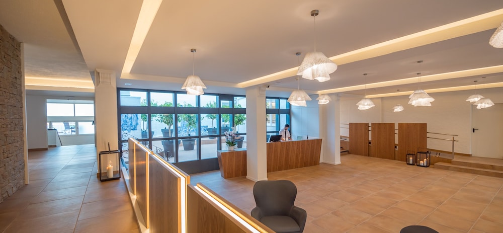 Lobby at Golden Mar Menuda, TOSSA DE MAR