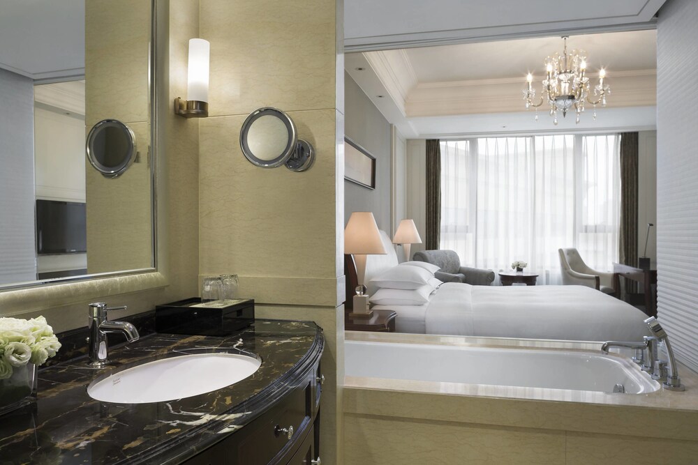 Courtyard By Marriott Shanghai Fengxian 16/41