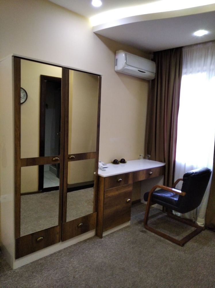 Diplomat Hotel Tbilisi 24/50
