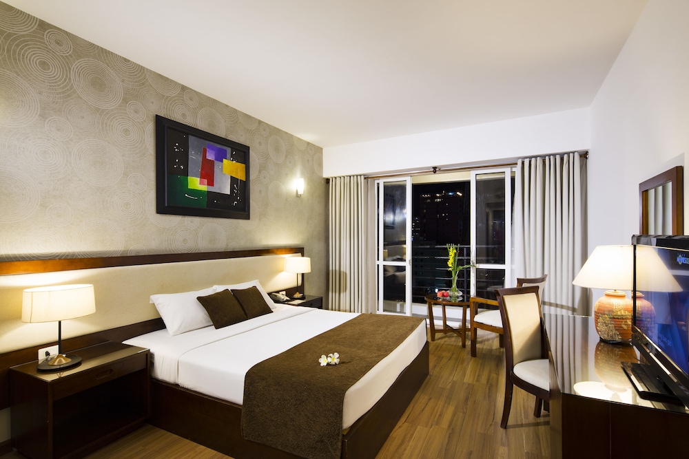 Starlet Hotel 16/64