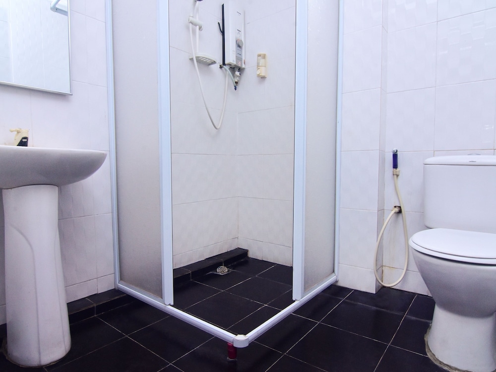 OYO 43959 Astana Hotel 30/30