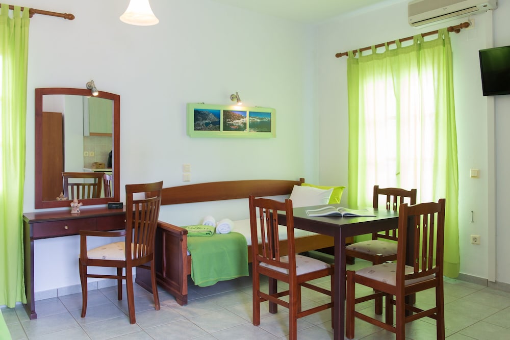 Edem Hotel Apartments 51/72