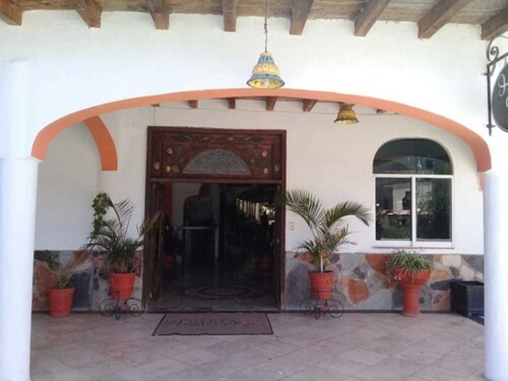 Hacienda la Puerta de Enmedio 7/56