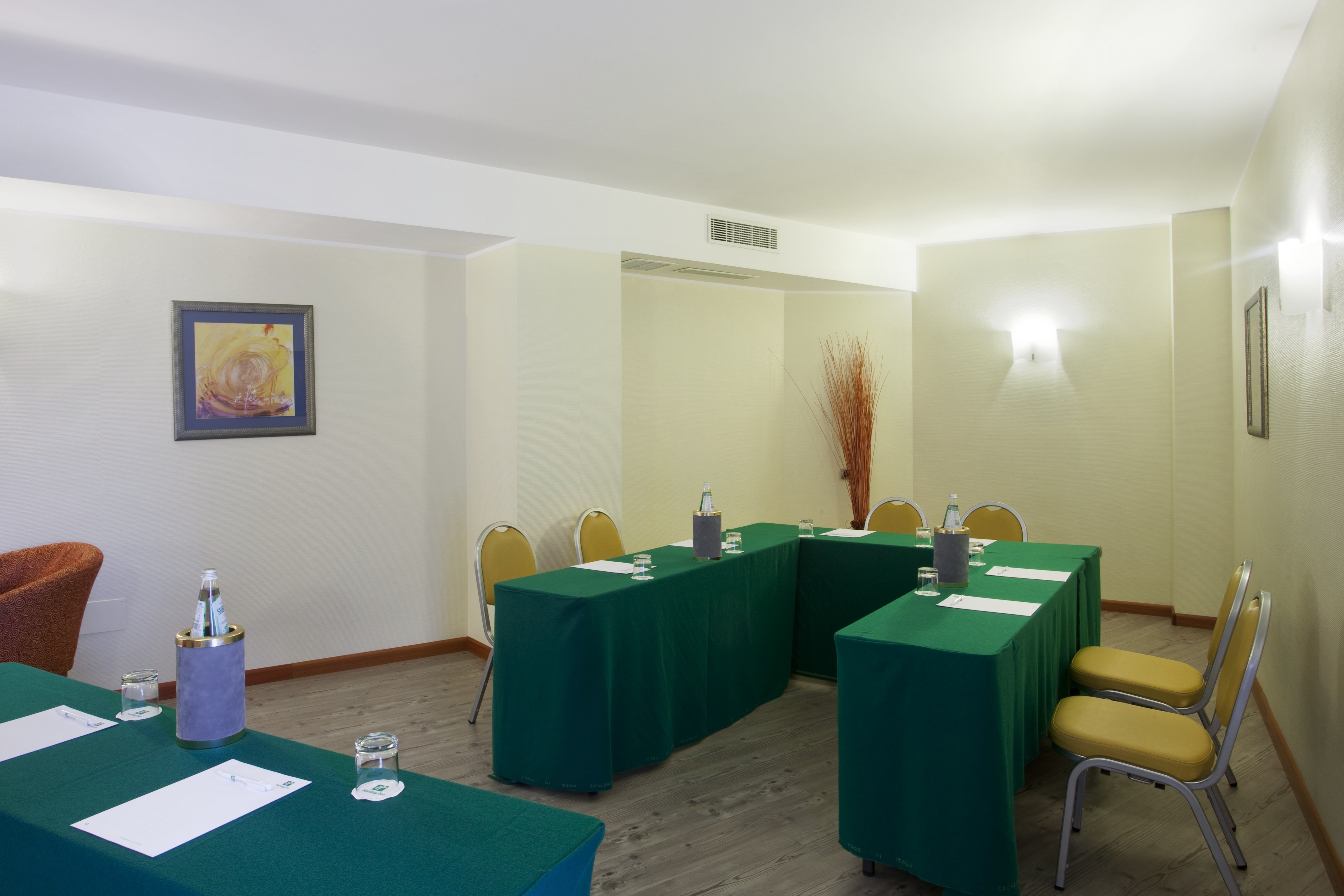 Holiday Inn Cagliari 36/41