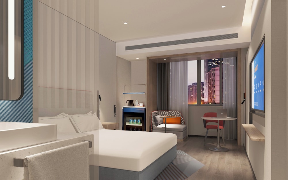 Holiday Inn Express Shanghai Gumei 20/56
