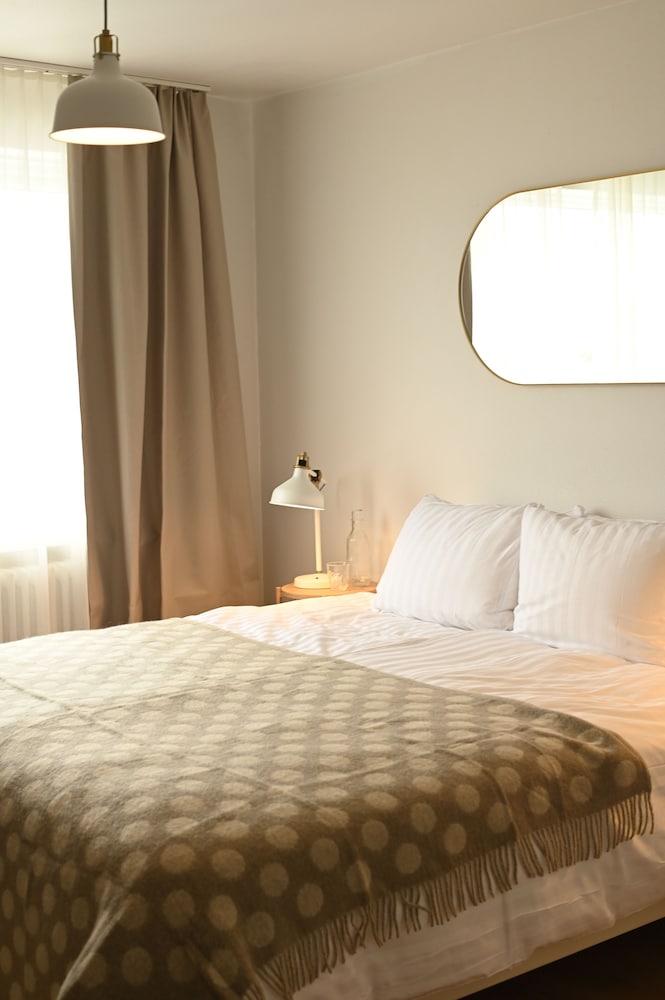 SUPERIOR, DOUBLE BED