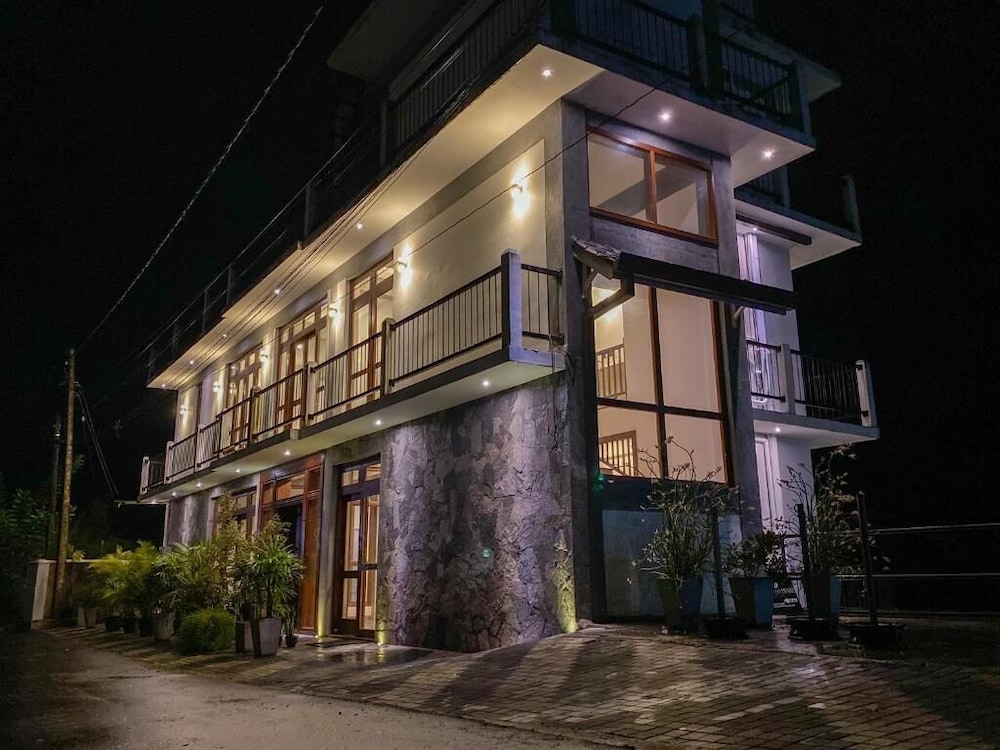 Hanthana House 2/72