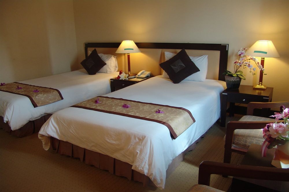 New Season Hotel 14/46